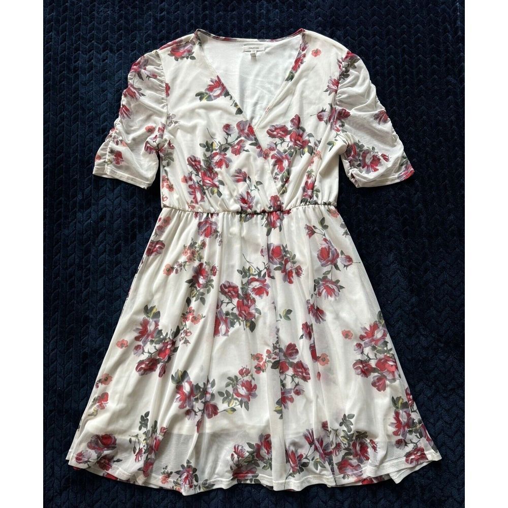 Maurices Womens White Dress w Floral‎ Casual Silky Sheer Overlay Size Small